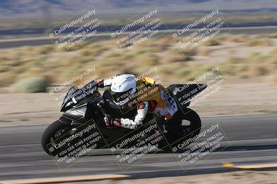 media/Sep-20-2025-Race Pace (Sat) [[d4e1b33f4d]]/Non Verified/Turn 4 Inside (8am)/